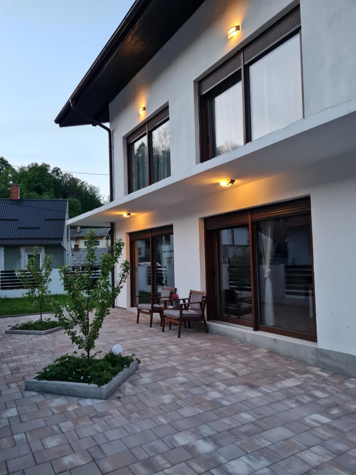 Old Town Road Lägenhet Karlovac Exteriör bild